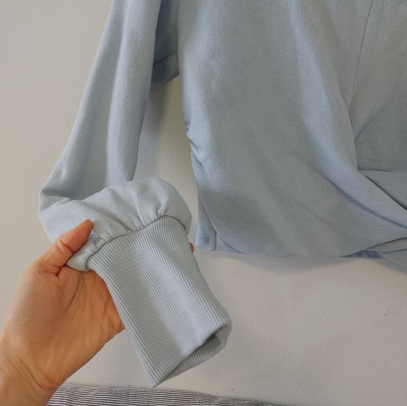 Anthropologie Light Blue Cropped Sweatshirt Twist Front pullover Small - Picture 2 of 6